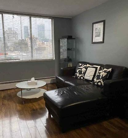 Cozy Vancouver Condo Экстерьер фото