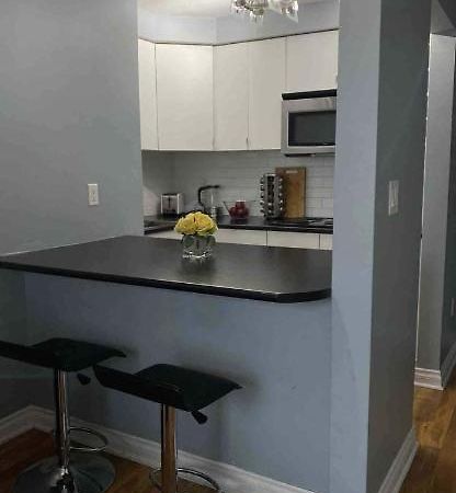 Cozy Vancouver Condo Экстерьер фото